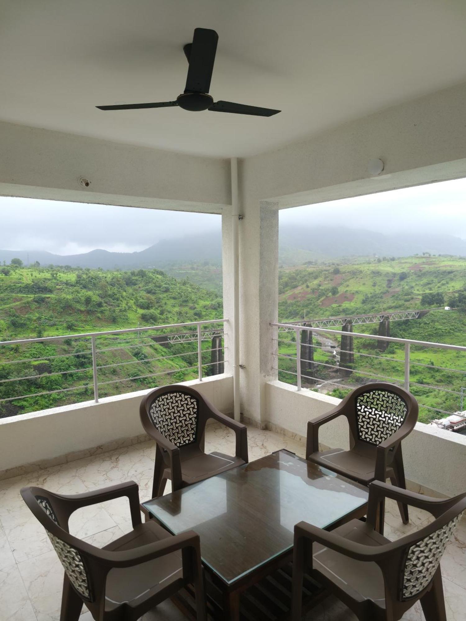 Oxi Valley Resort Igatpuri Extérieur photo